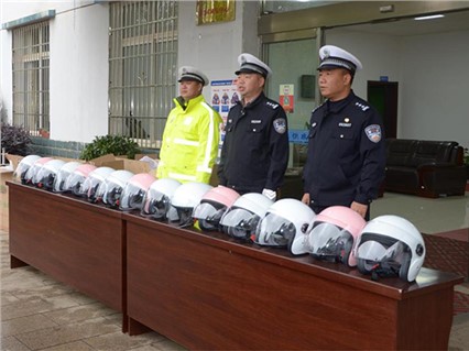 【湘潭恒欣】聯(lián)合韶山交警隊進(jìn)行交通安全知識宣傳